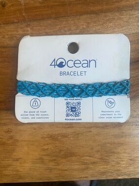 4Ocean Bracelet. Funds a global Ocean Cleanup. NWT